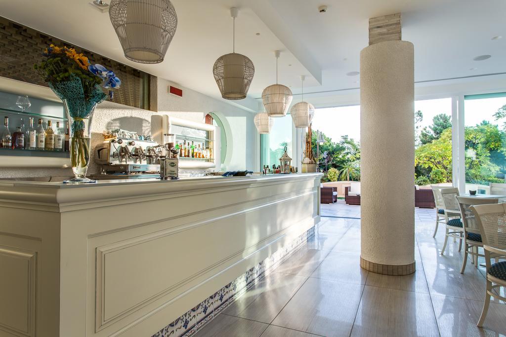 Hotel Internazionale Чезенатико Экстерьер фото