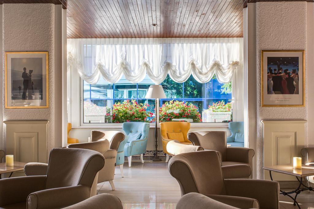 Hotel Internazionale Чезенатико Экстерьер фото